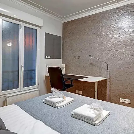 673 Richard - Superb In Appartement *